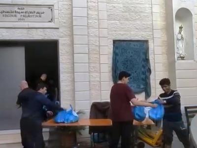 مساعدات